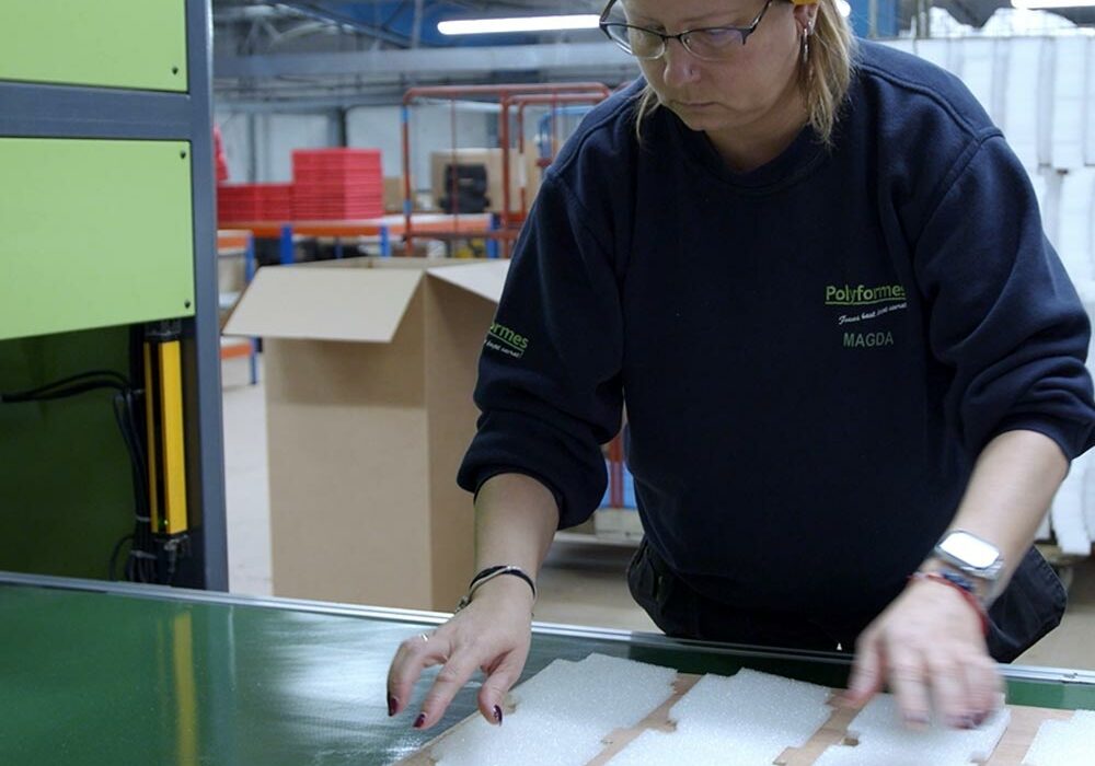Sustainable foam A person manufacturing sustainable foam packaging at Polyformes